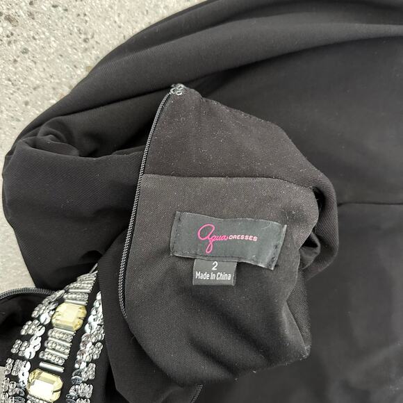 Aqua Dresses Beaded Mock Neck Sleeveless Gown - Picture 16 of 16